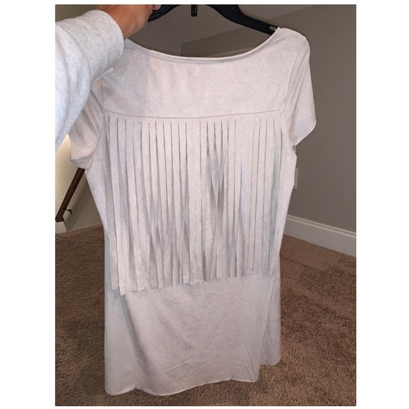 Cream/Tan top - Picture 2 of 3